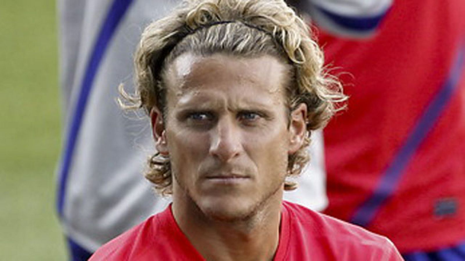 Forlán negocia su salida del Atlético