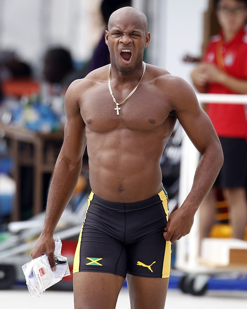 Asafa Powell no correrá los  100 metros por una lesión en los aductores