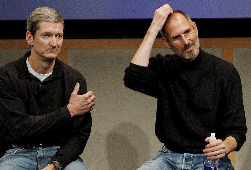 Tim Cook, un hombre calmado con la difícil tarea de brillar como Steve Jobs