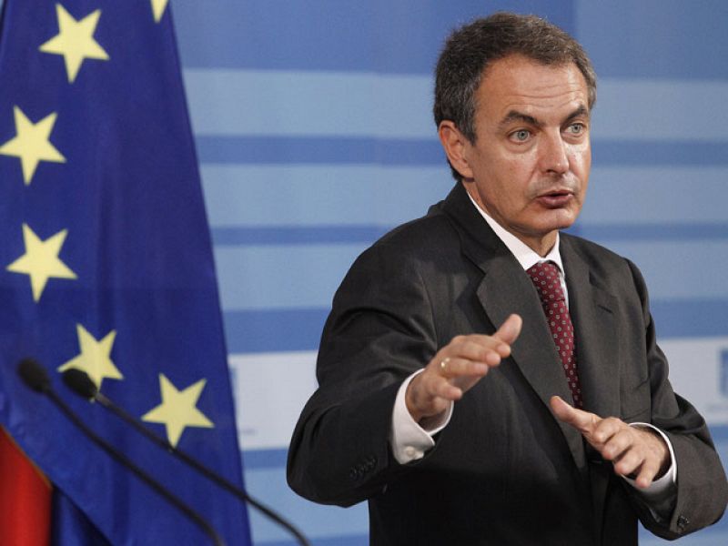 Zapatero: la reforma constitucional "se ha hecho a máxima velocidad porque lo necesitamos"