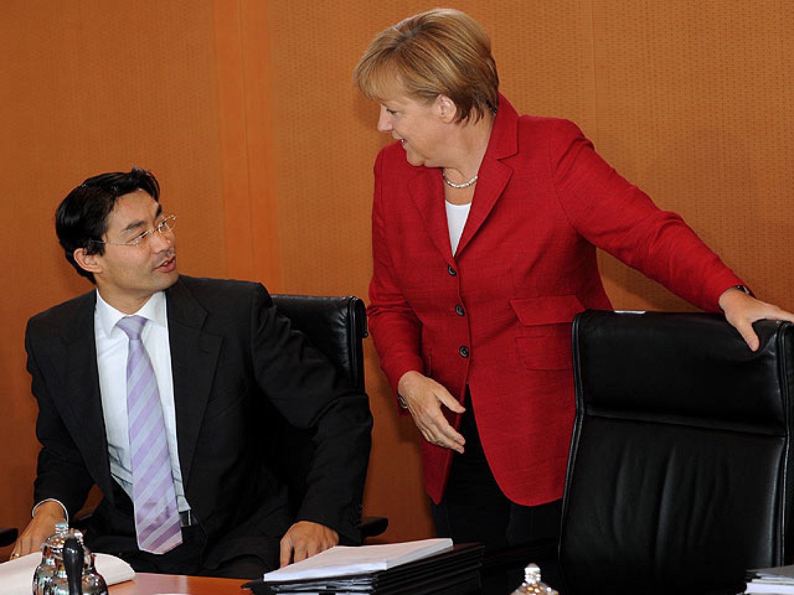 El Gobierno alemEl Gobierno alemán aprueba el aumento de su participación en el fondo de rescate europeo