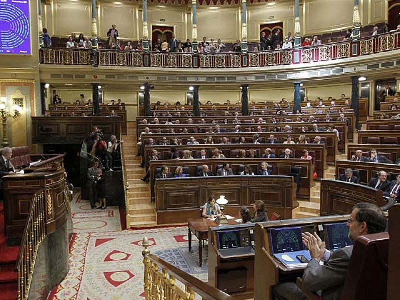 PP y PSOE, satisfechos con la aprobación de la reforma constitucional