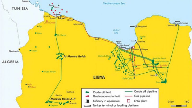 Europa lanza la carrera para ser 'amiga' de la nueva Libia con 'derecho a roce' de su petróleo