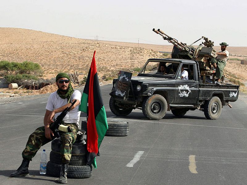 Los rebeldes esperan a las puertas de Bani Walid para evitar un "baño de sangre"