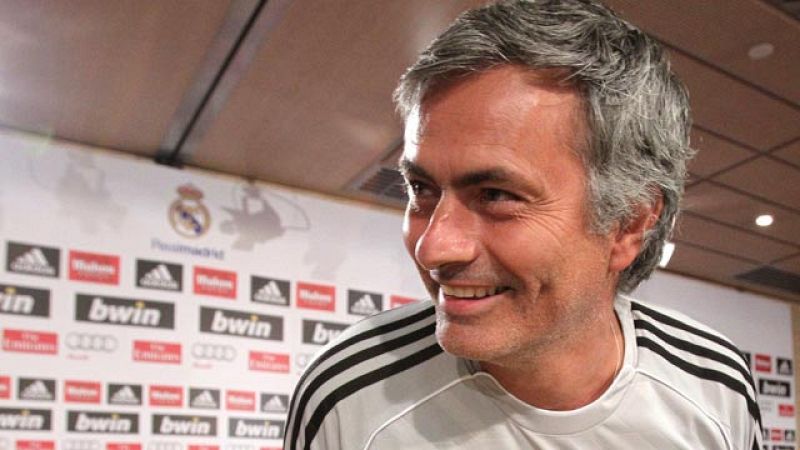 Mourinho: "Al Barcelona no sé pero al Madrid le pueden plantar cara todos los equipos"