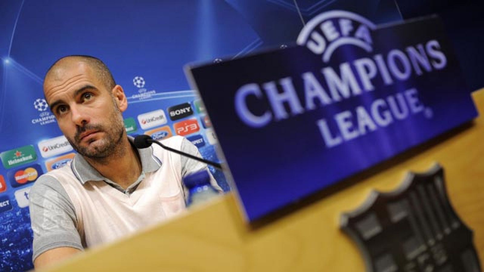 Guardiola prefiere jugar contra 'Ibra' | Ver