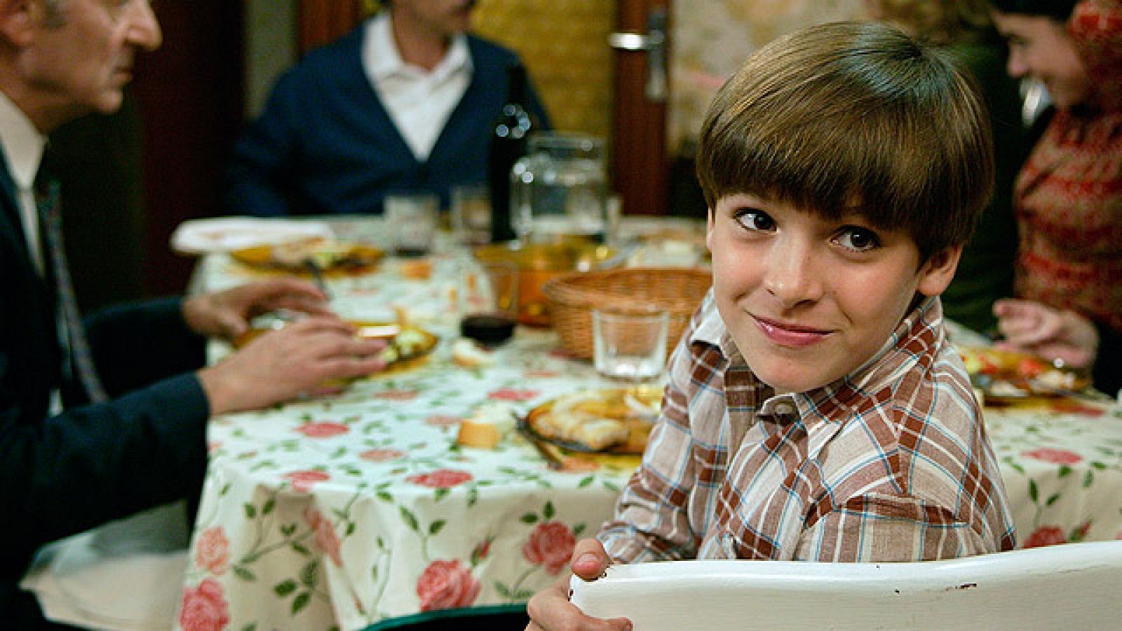 'Cuéntame cómo pasó' arrancará próximamente su 13ª temporada que, entre otras cosas, retrará el inicio de la Movida en el Madrid de finales de la década de los setenta.