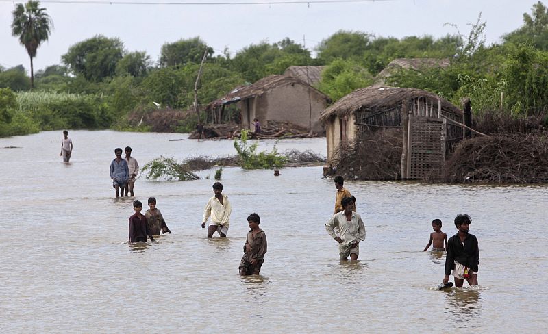 Las intensas lluvias en Pakistán dejan más de 200 muertos en un mes