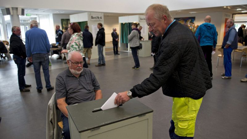 Dinamarca vota en unas elecciones con la izquierda como favorita para regresar al poder