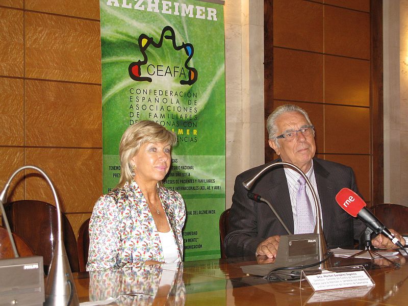 Las familias piden una política estatal para el alzheimer, que cuesta 30.000 euros por paciente