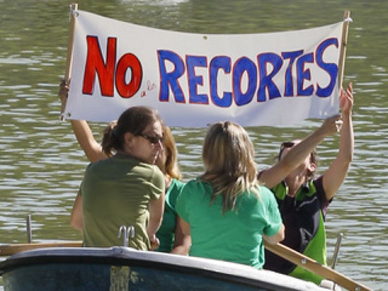 Informe Semanal aborda el tenso inicio del curso escolar marcado por los recortes