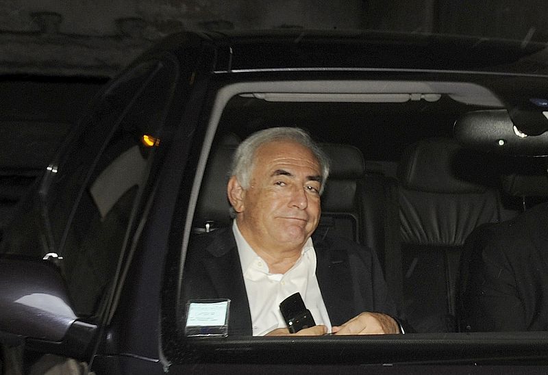 Strauss-Kahn admite ahora que quiso besar a la periodista que le acusa de tratar de violarla