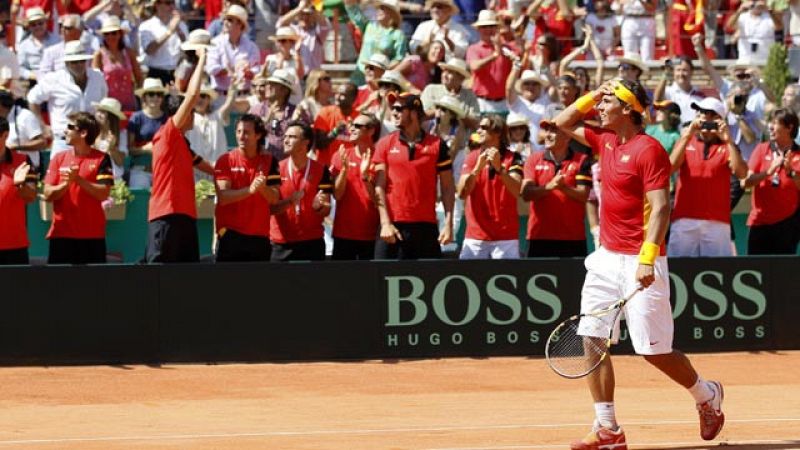 El 'muro' Nadal mete a España en la final de la Copa Davis