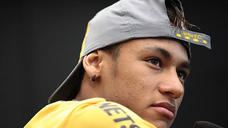 Neymar: "Me quedo en el Santos"