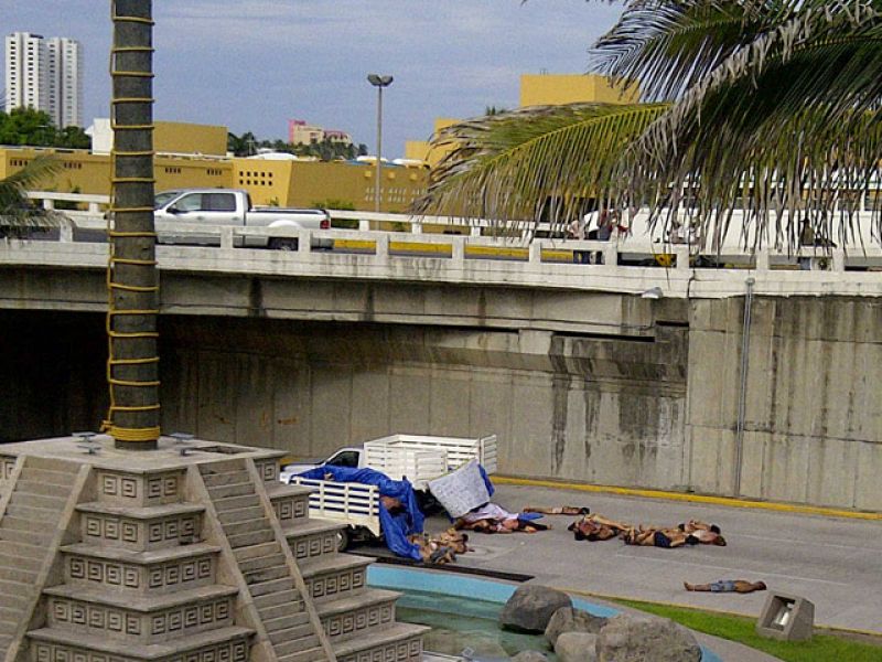 Encontrados 35 cadáveres con signos de tortura en una calle de Veracruz, México