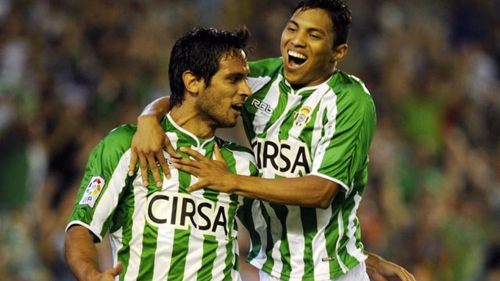 El conjunto sevillano, recién ascendido a Primera, se coloca líder de la tabla con pleno de victorias tras la última ante el Zaragoza