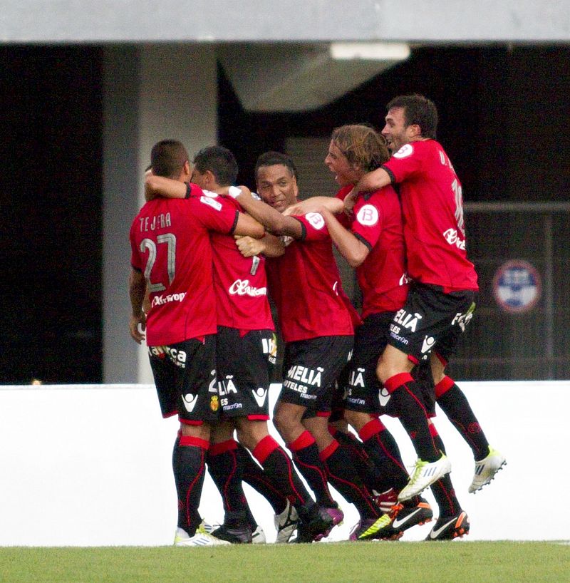 El Mallorca se alía con los palos para ganar a la Real Sociedad