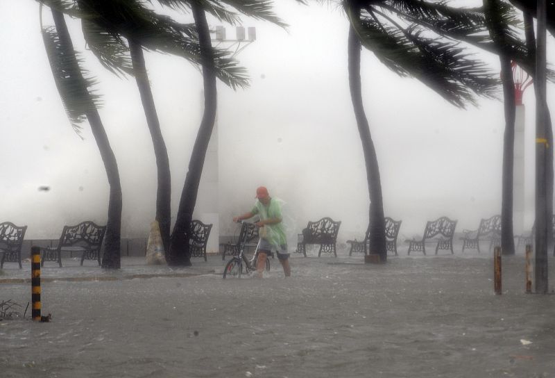 El tifón "Nesat" deja en Filipinas ocho muertos y cientos de miles de desplazados
