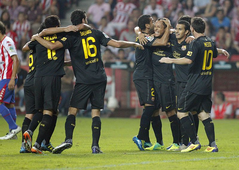 El Barça vence a domicilio en Gijón y se coloca líder