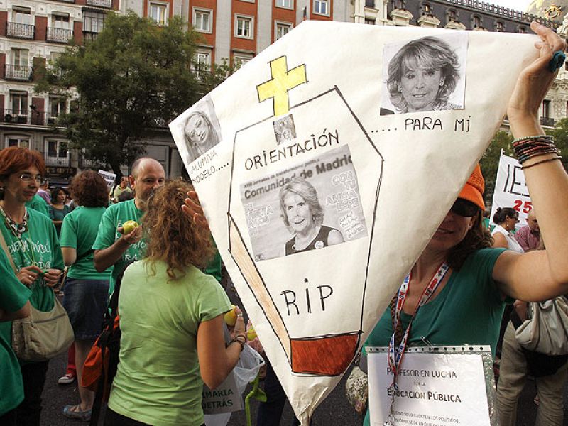 Madrid cifra en un 32% el seguimiento de la huelga en Secundaria y los sindicatos, en el 71%