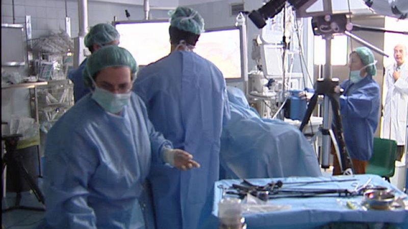 Los médicos catalanes creen "insostenible" la situación al cerrar el 40% de los quirófanos