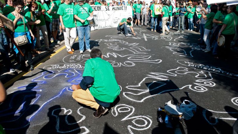 Los sindicatos cifran en un 70% el seguimiento de la huelga de profesores, y Madrid, en un 30%