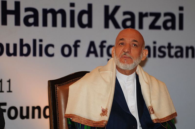 Detienen a seis personas por un complot para asesinar al presidente afgano Hamid Karzai