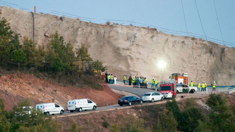 Cuatro obreros mueren en un accidente en la construcción de una presa en Burgos