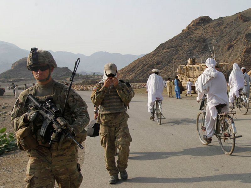 Afganistán, diez años sin recomponer el puzzle