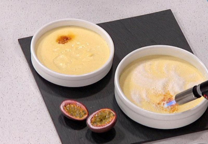 Crema de frutas tropicales caramelizadas