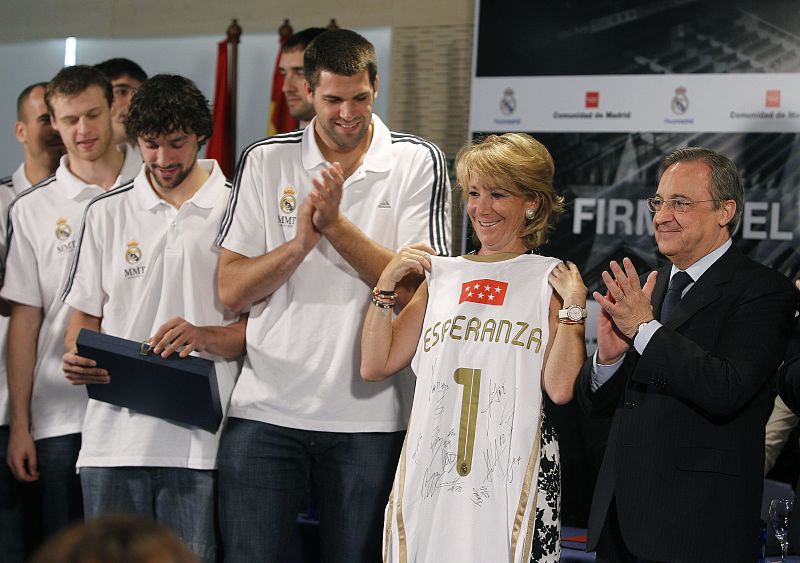 El Real Madrid de baloncesto vuelve a jugar en el Palacio de los Deportes