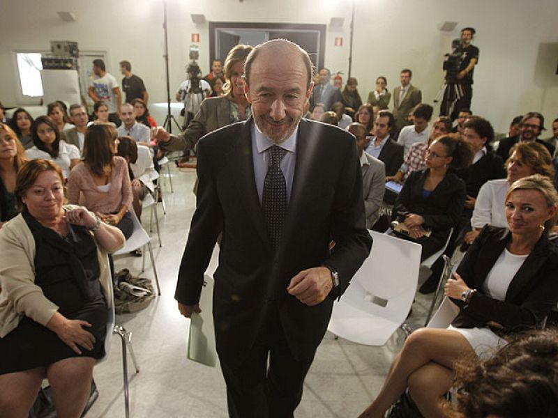 El PSOE presentará 19 mujeres como cabeza de lista por cada cámara