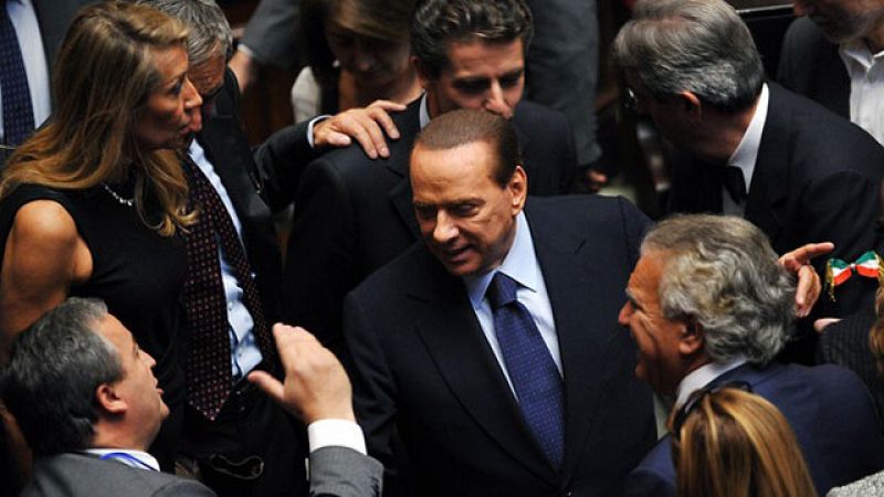 Berlusconi logra por la mínima la confianza del Parlamento italiano