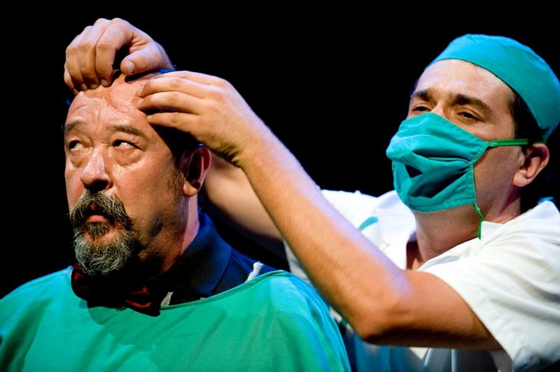 Dagoll Dagom representa 'Top model', sátira sobre la obsesion estética, en el teatro Fernán Gómez