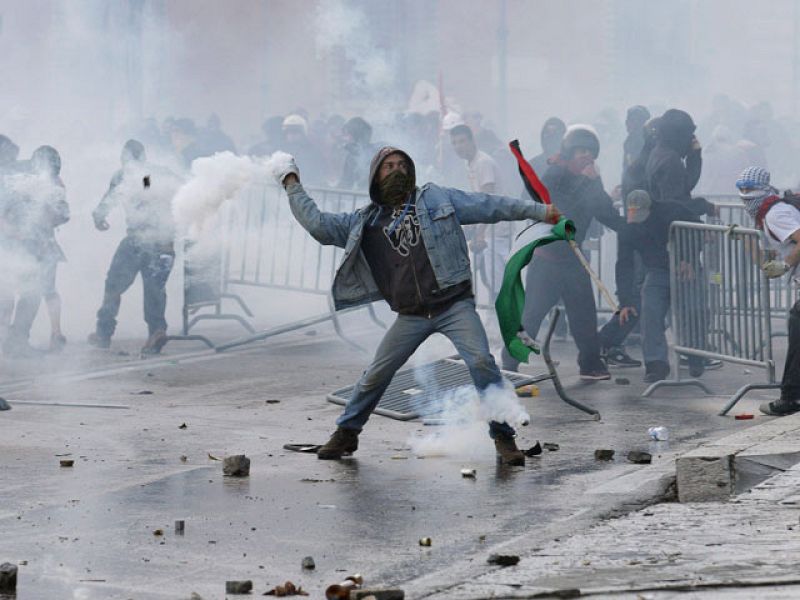 Roma prohíbe manifestaciones en el centro durante un mes por los últimos altercados