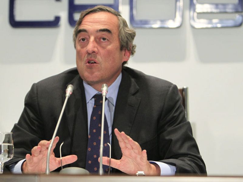 CEOE pide reducir a 20 días la indemnización por despido improcedente y a 12 en el procedente