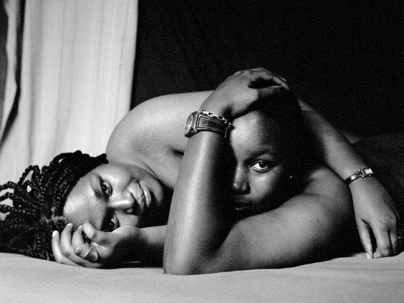 Mujeres negras, lesbianas y africanas denuncian su "mala suerte" en una exposición de Casa África