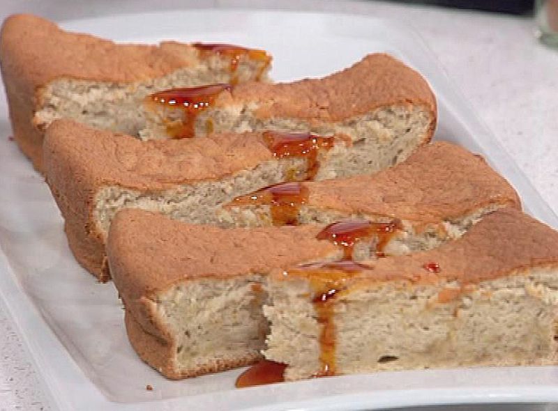 Pastel de plátano y almendras