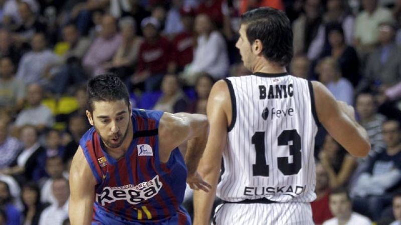 Barcelona Regal y Real Madrid ganan y persiguen al lBarcelona Regal y Real Madrid ganan y persiguen al líder Unicaja