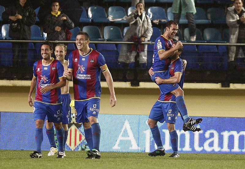 El Levante mira desde arriba al Real Madrid y al Barcelona