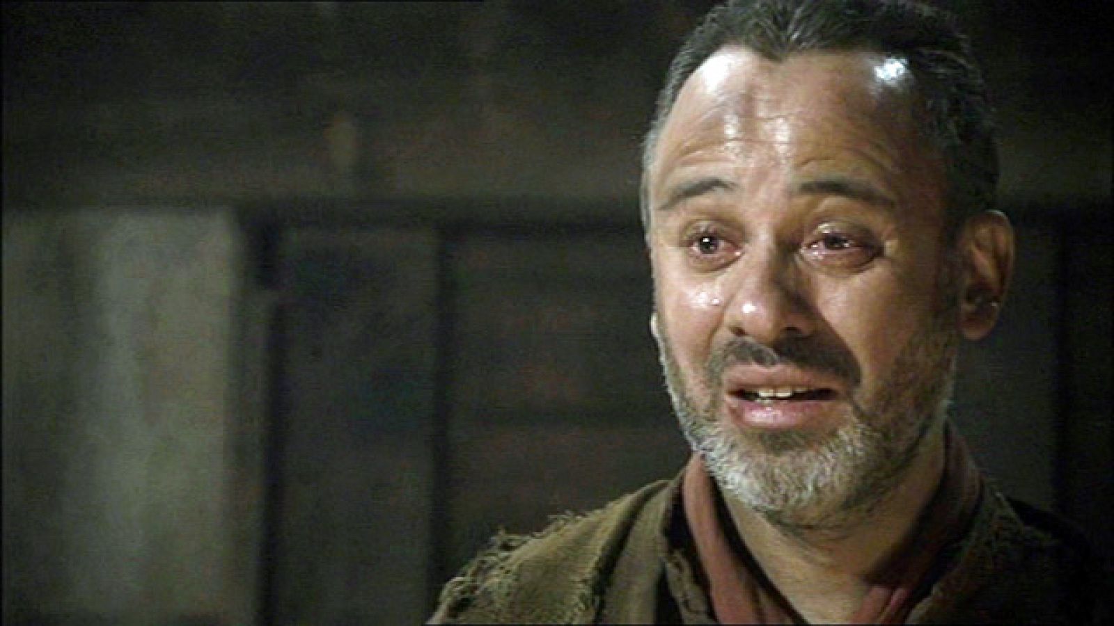 Águila Roja - Minuto de oro capítulo 41 - Sátur confiesa que ha apostado la casa de Gonzalo | Ver