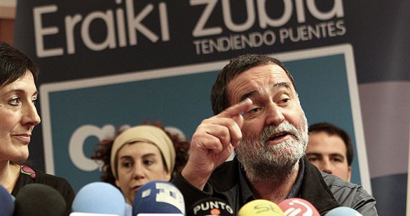 Amaiur dice que "las lupas que miraban las listas" ahora "han cambiado de mano y de ojo"