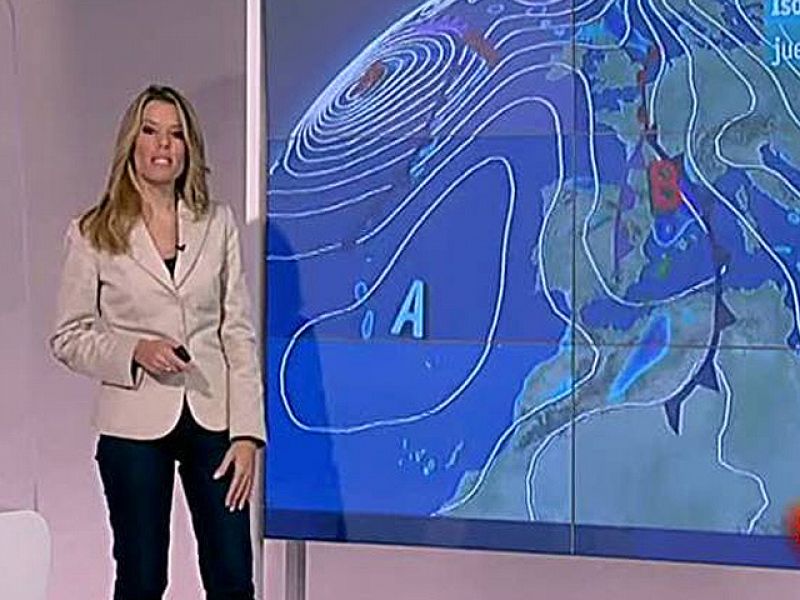 La lluvia y el viento mantienen en alerta a la mitad de la península