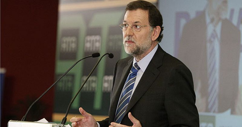Rajoy promete a los parados que podrán usar el 100% del subsidio para crear una empresa