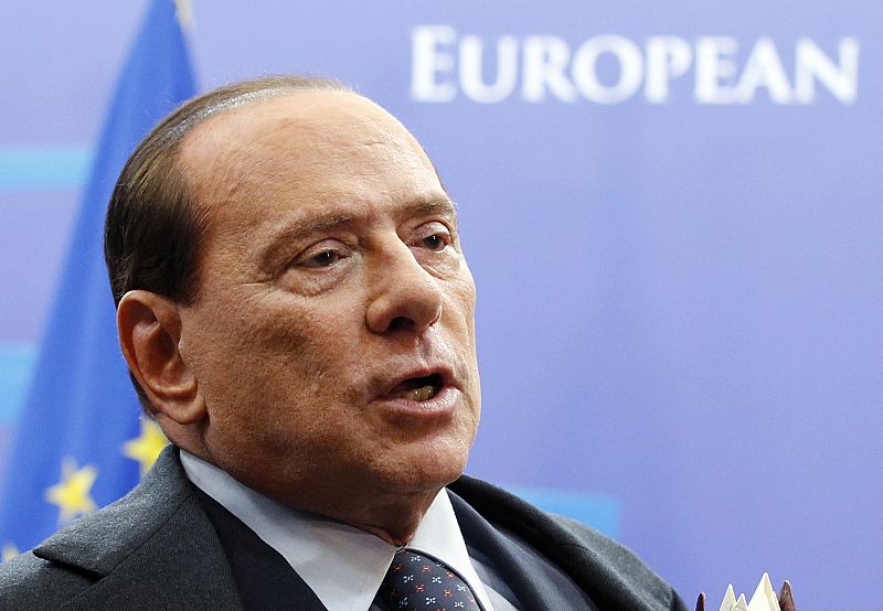 Berlusconi, confiado en agotar la legislatura y aprobar las reformas que le exige la UE