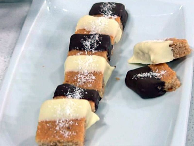 Bocados de coco al chocolate