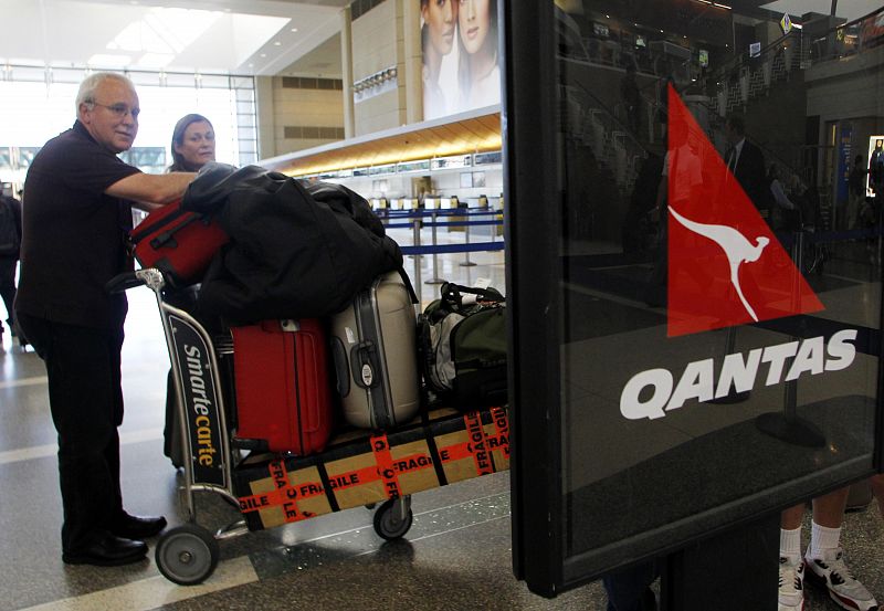 El órgano de arbitraje laboral de Australia ordena que Qantas vuelva a volar