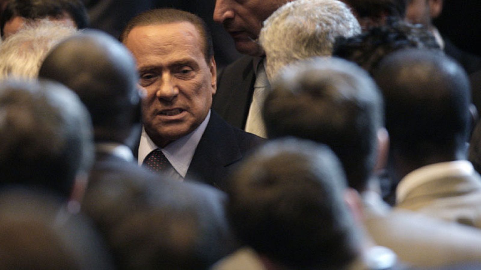 Berlusconi convoca a varios de sus ministros para aprobar las medidas acordadas con Bruselas