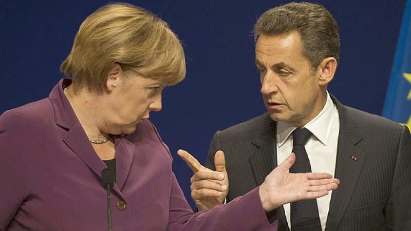 La UE deja en suspenso el rescate a Grecia por el referéndum anunciado por Papandréu