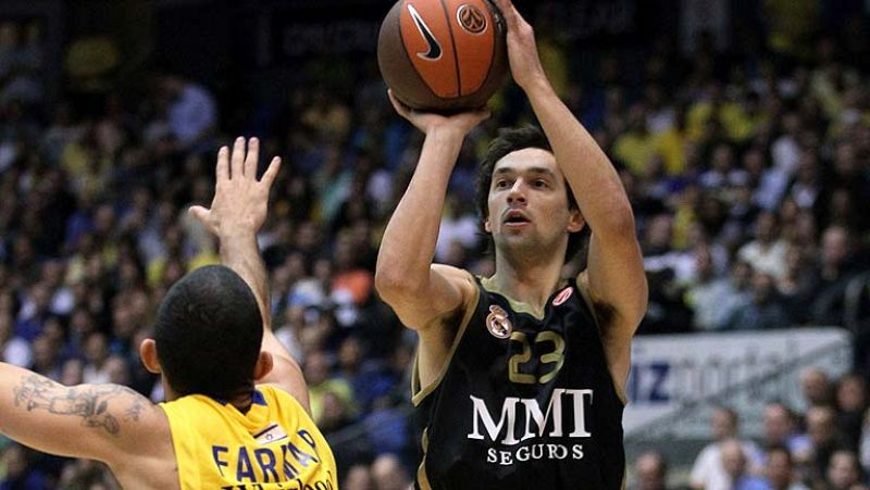 El Real Madrid vive otra noche negra en la cancha del Maccabi (88-82)